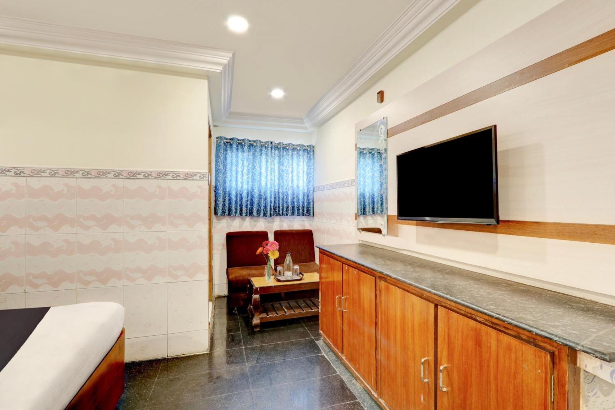 Hotel O Hanuman Pet Near Railway Station Vijayawāda Dış mekan fotoğraf