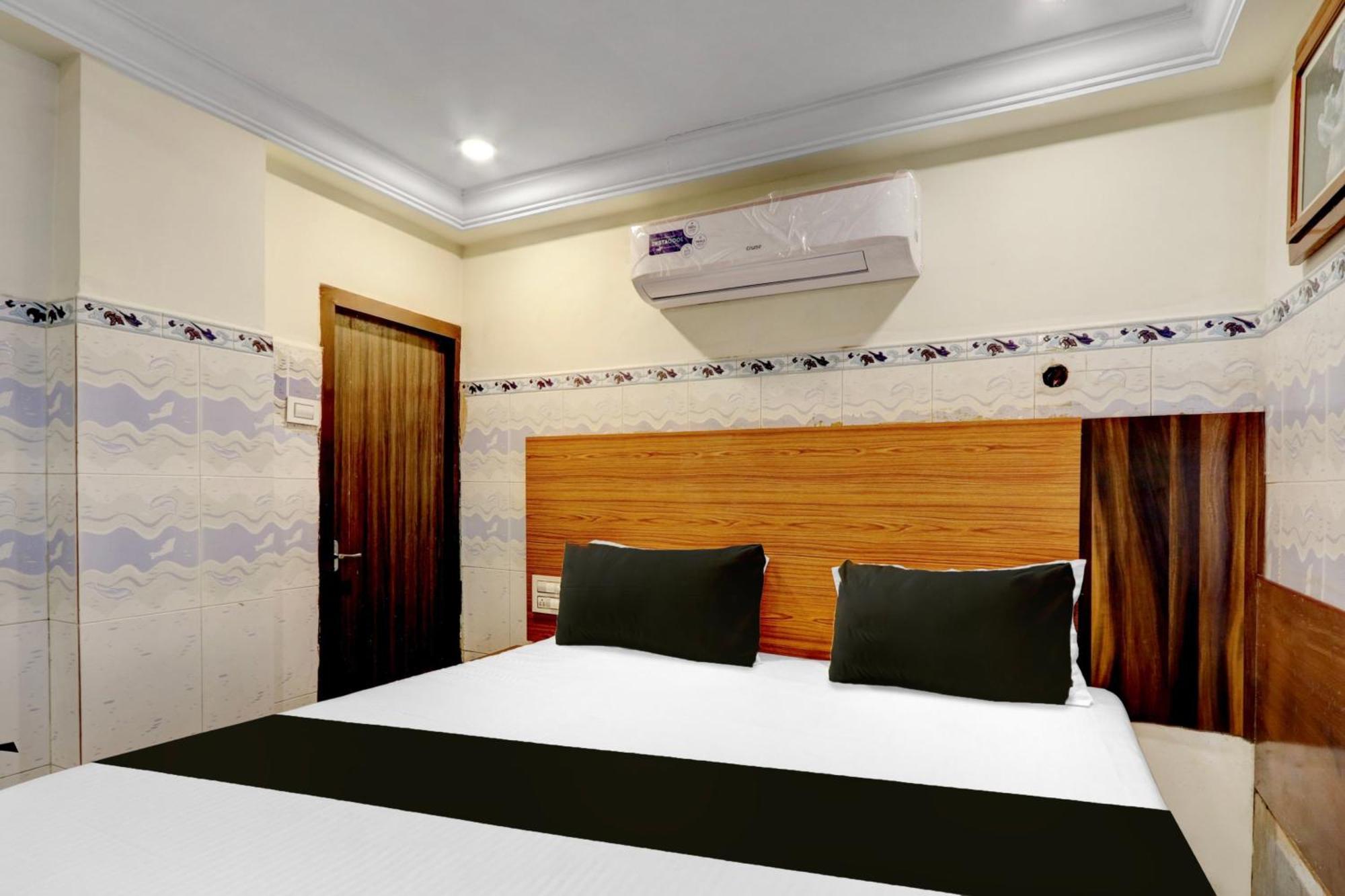 Hotel O Hanuman Pet Near Railway Station Vijayawāda Dış mekan fotoğraf
